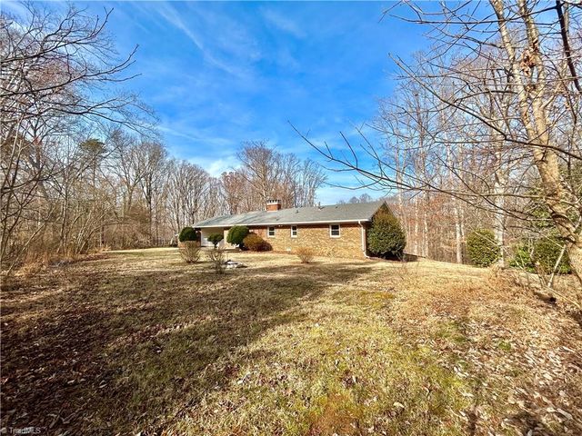 240 Oakcrest Drive, Madison, NC 27025