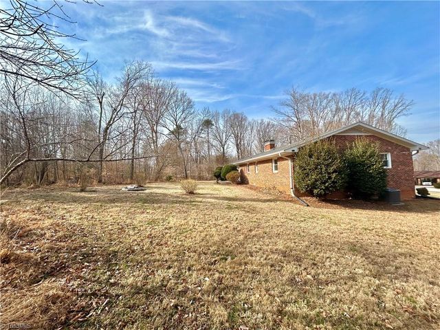 240 Oakcrest Drive, Madison, NC 27025