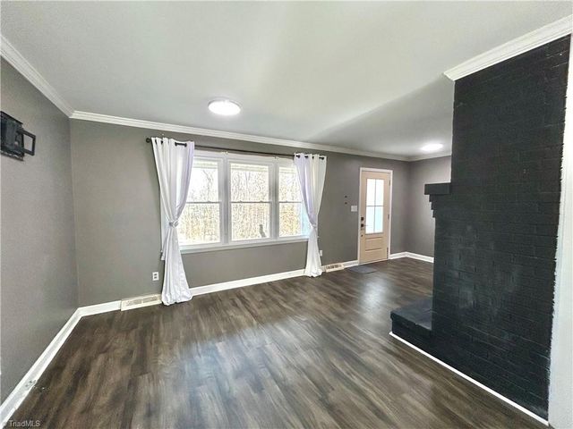 240 Oakcrest Drive, Madison, NC 27025