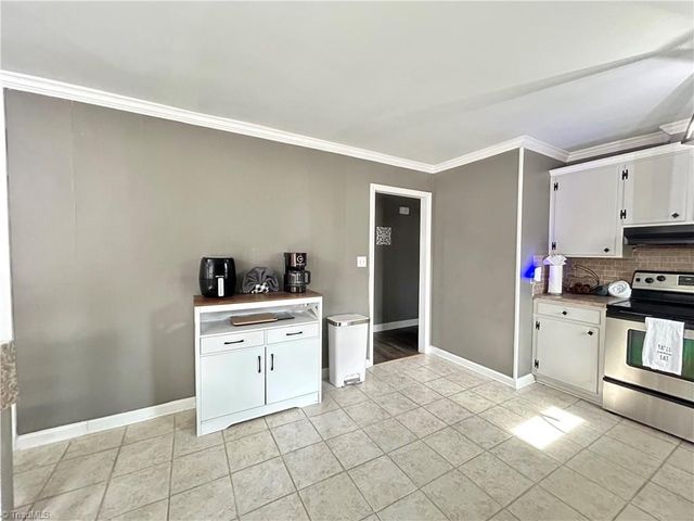 240 Oakcrest Drive, Madison, NC 27025