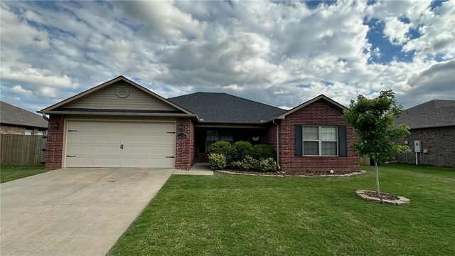 2987 Willow Spring Court, Springdale, AR 72762