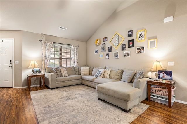 2987 Willow Spring Court, Springdale, AR 72762