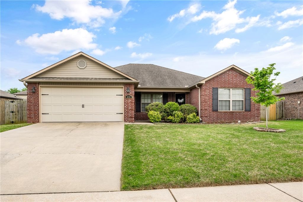 2987 Willow Spring Court, Springdale, AR 72762