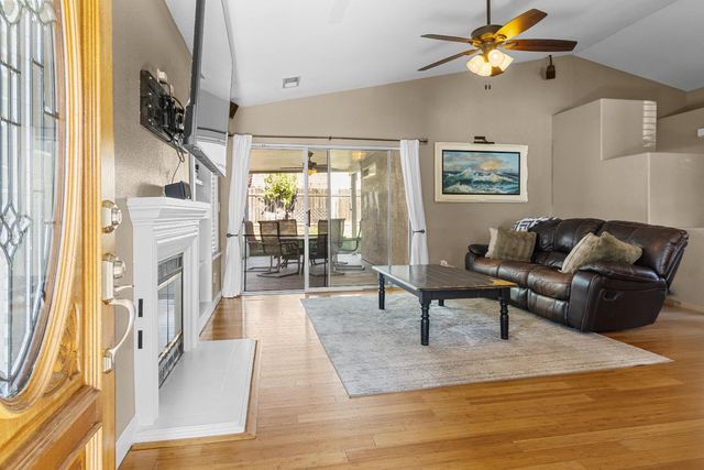 2400 Winterrush Ln, Lincoln, CA 95648