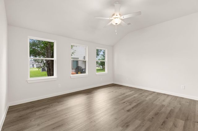935 Road 5203, Cleveland, TX 77327