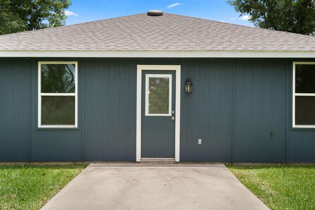 935 Road 5203, Cleveland, TX 77327