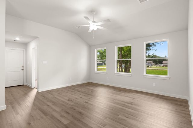 935 Road 5203, Cleveland, TX 77327