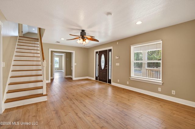 1332 Oak Street, Ocean Springs, MS 39564