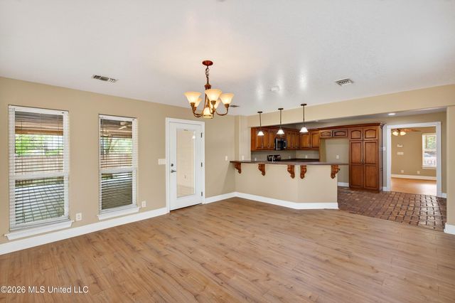 1332 Oak Street, Ocean Springs, MS 39564