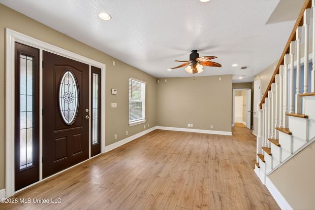 1332 Oak Street, Ocean Springs, MS 39564