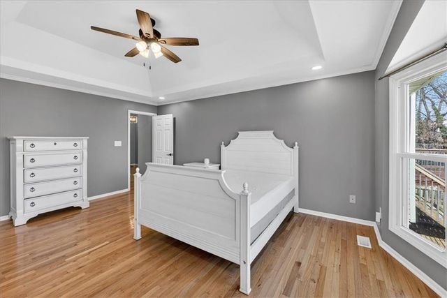 1541 NE Neawanna Drive, Lee's Summit, MO 64086