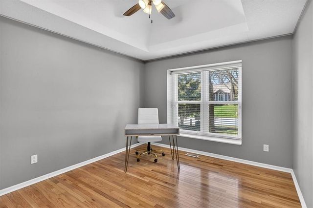 1541 NE Neawanna Drive, Lee's Summit, MO 64086