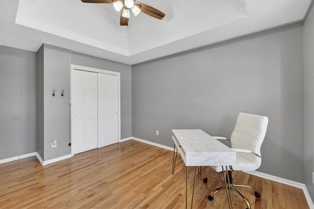 1541 NE Neawanna Drive, Lee's Summit, MO 64086