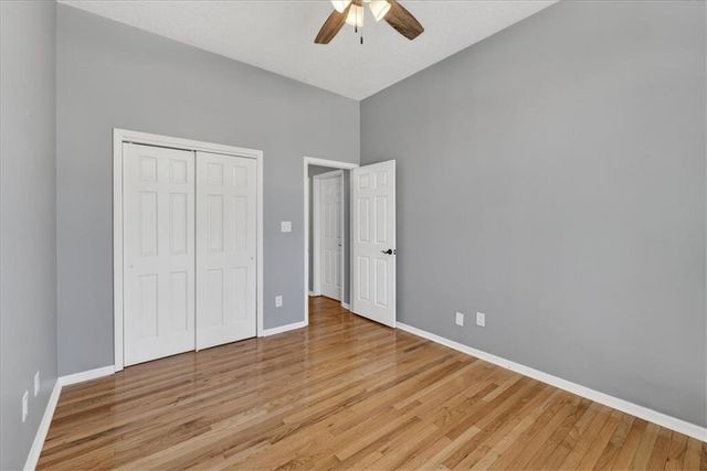 1541 NE Neawanna Drive, Lee's Summit, MO 64086