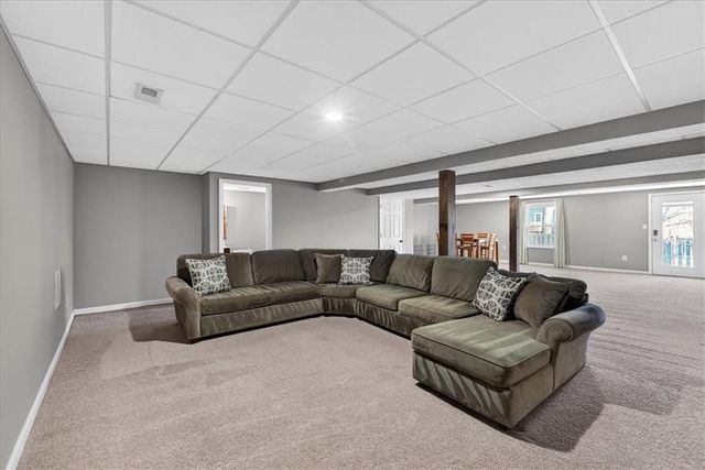 1541 NE Neawanna Drive, Lee's Summit, MO 64086