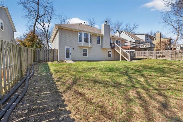 1541 NE Neawanna Drive, Lee's Summit, MO 64086