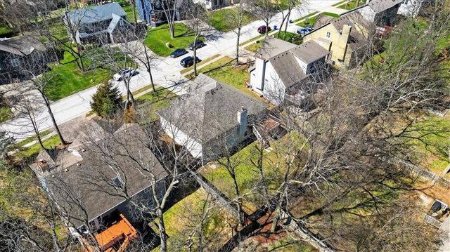 1541 NE Neawanna Drive, Lee's Summit, MO 64086