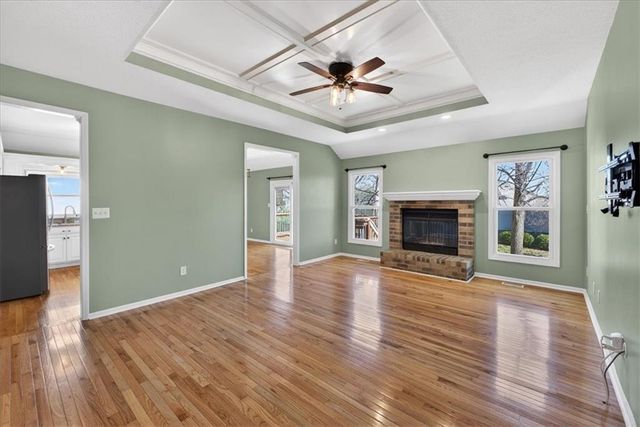 1541 NE Neawanna Drive, Lee's Summit, MO 64086