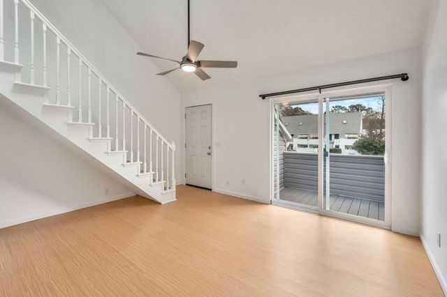 421 Cambridge Cir Apt F5, Murrells Inlet, SC 29576