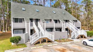 421 Cambridge Cir Apt F5, Murrells Inlet, SC 29576