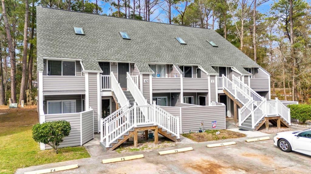 421 Cambridge Cir Apt F5, Murrells Inlet, SC 29576