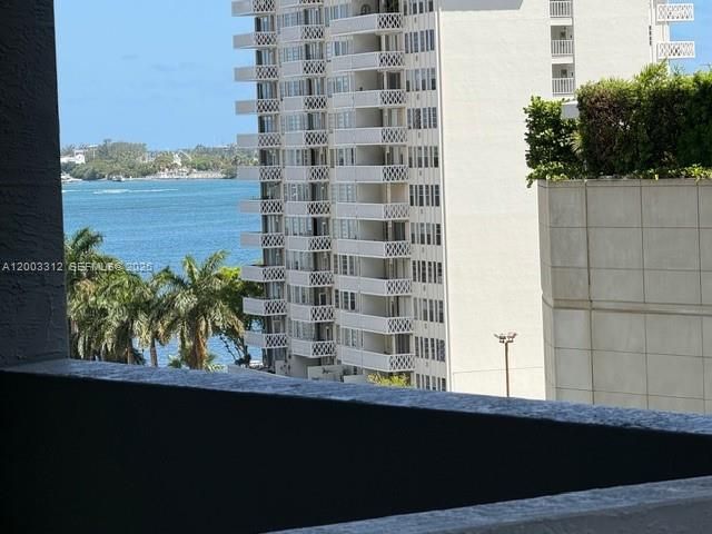 185 SE 14th Ter 808, Miami, FL 33131