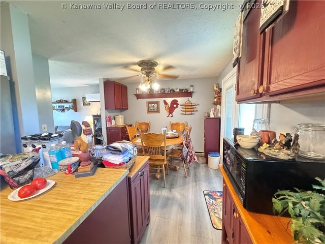 53 Heather Way, Millwood, WV 25262