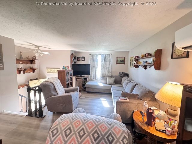 53 Heather Way, Millwood, WV 25262