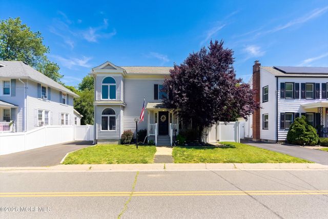 45 Compton Street, Belford, NJ 07718