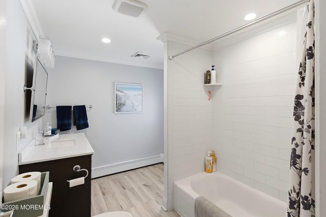 45 Compton Street, Belford, NJ 07718