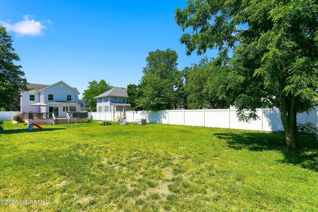 45 Compton Street, Belford, NJ 07718