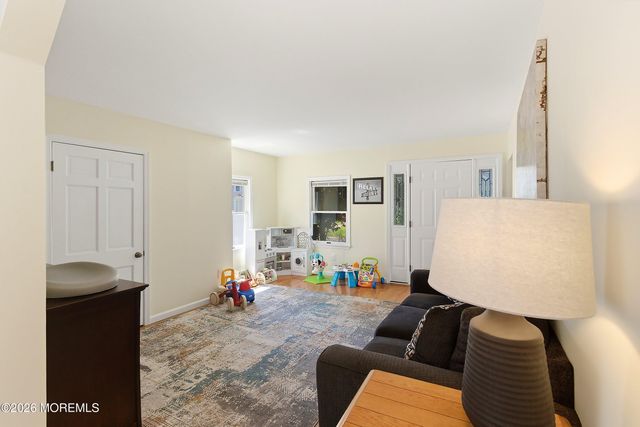 45 Compton Street, Belford, NJ 07718