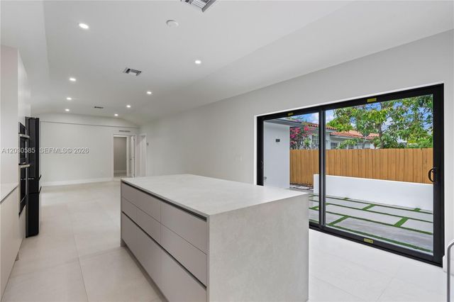 2286 SW 21st Avenue, Miami, FL 33145
