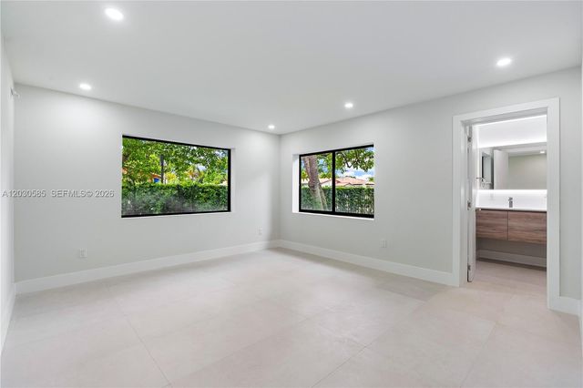 2286 SW 21st Avenue, Miami, FL 33145