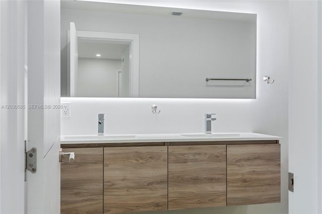 2286 SW 21st Avenue, Miami, FL 33145