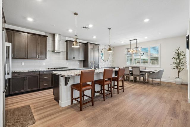 9457 Quintero Ave, Elk Grove, CA 95624