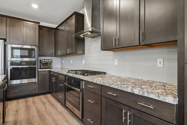 9457 Quintero Ave, Elk Grove, CA 95624