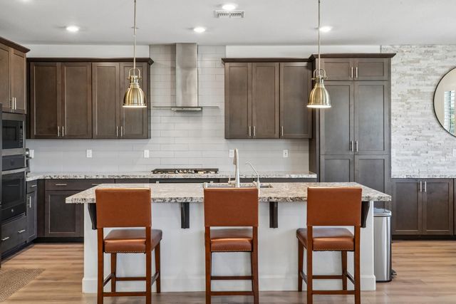9457 Quintero Ave, Elk Grove, CA 95624