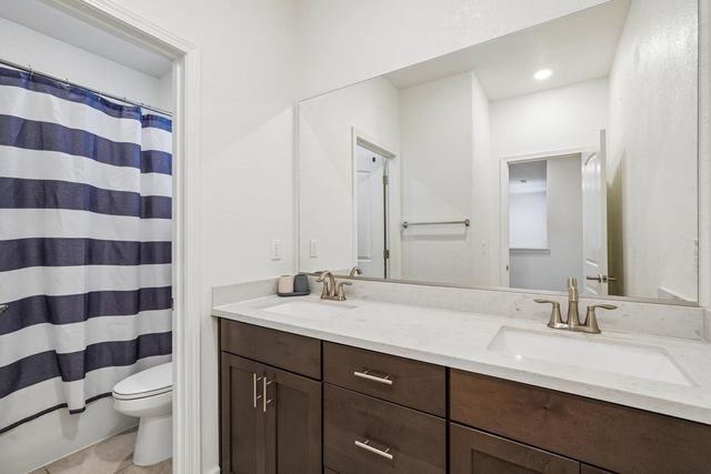 9457 Quintero Ave, Elk Grove, CA 95624