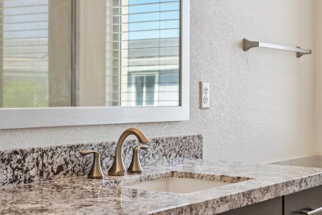 9457 Quintero Ave, Elk Grove, CA 95624