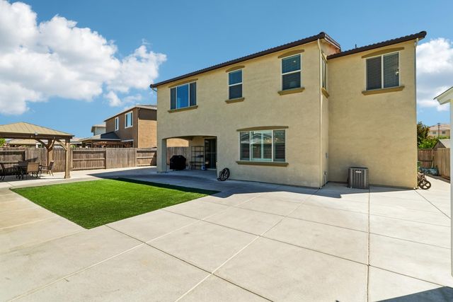 9457 Quintero Ave, Elk Grove, CA 95624