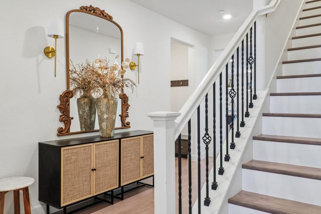 9457 Quintero Ave, Elk Grove, CA 95624