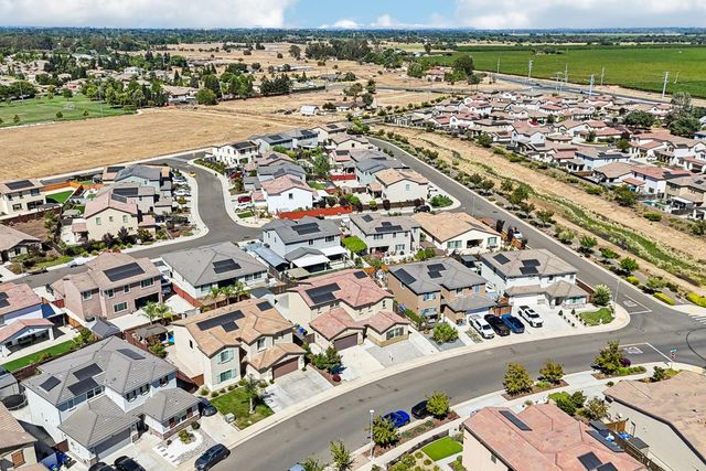 9457 Quintero Ave, Elk Grove, CA 95624