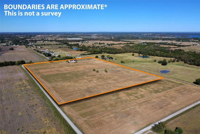 1158 County Road 1240, Savoy, TX 75479
