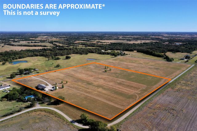 1158 County Road 1240, Savoy, TX 75479