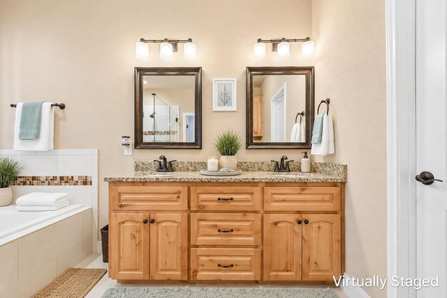 141 Upola CT, Bastrop, TX 78602