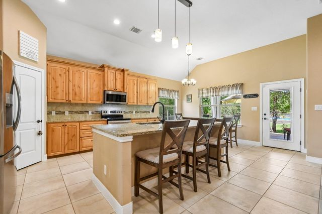 141 Upola CT, Bastrop, TX 78602