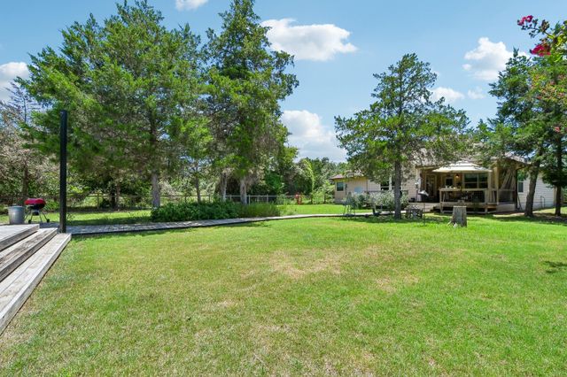 141 Upola CT, Bastrop, TX 78602