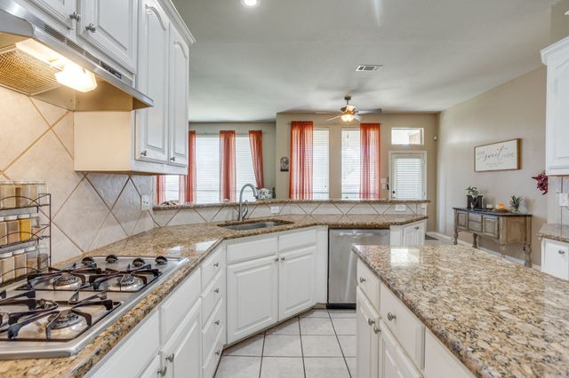 779 Little Ridge Court, Burleson, TX 76028