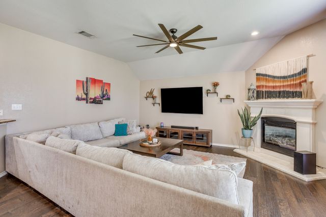 779 Little Ridge Court, Burleson, TX 76028